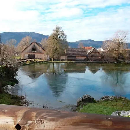 Gacka Valley Licko Lesce Exterior photo