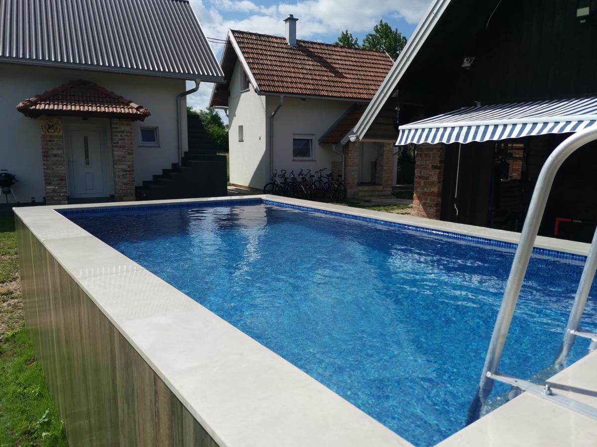 Apartment Gacka Valley Licko Lesce