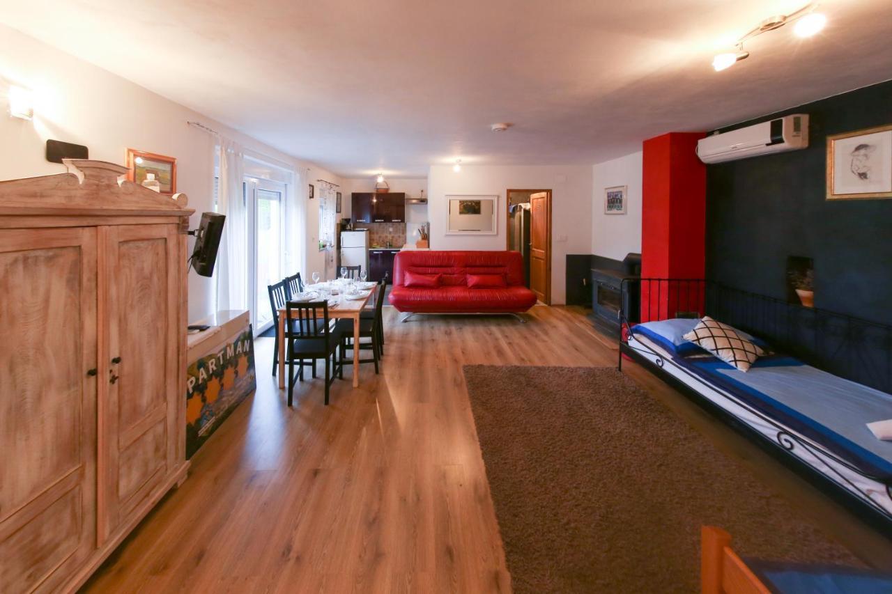 Gacka Valley Apartment Licko Lesce