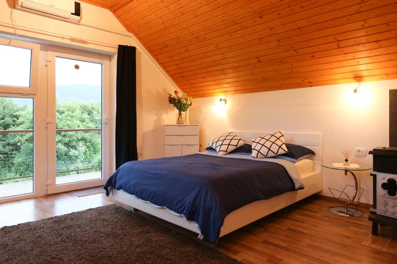 Gacka Valley Apartment