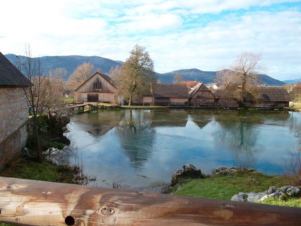 Apartment Gacka Valley Licko Lesce